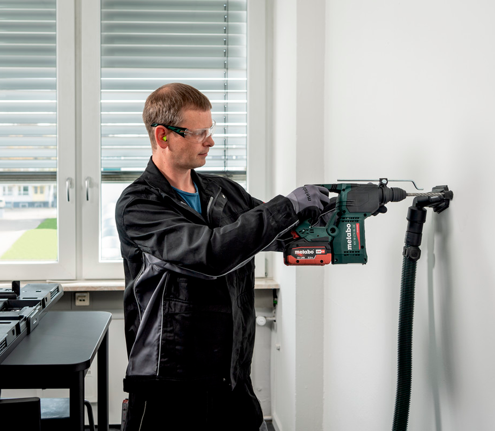Перфоратор аккумуляторный METABO KH 18 LTX BL 24 2.2Дж 18В photo 1