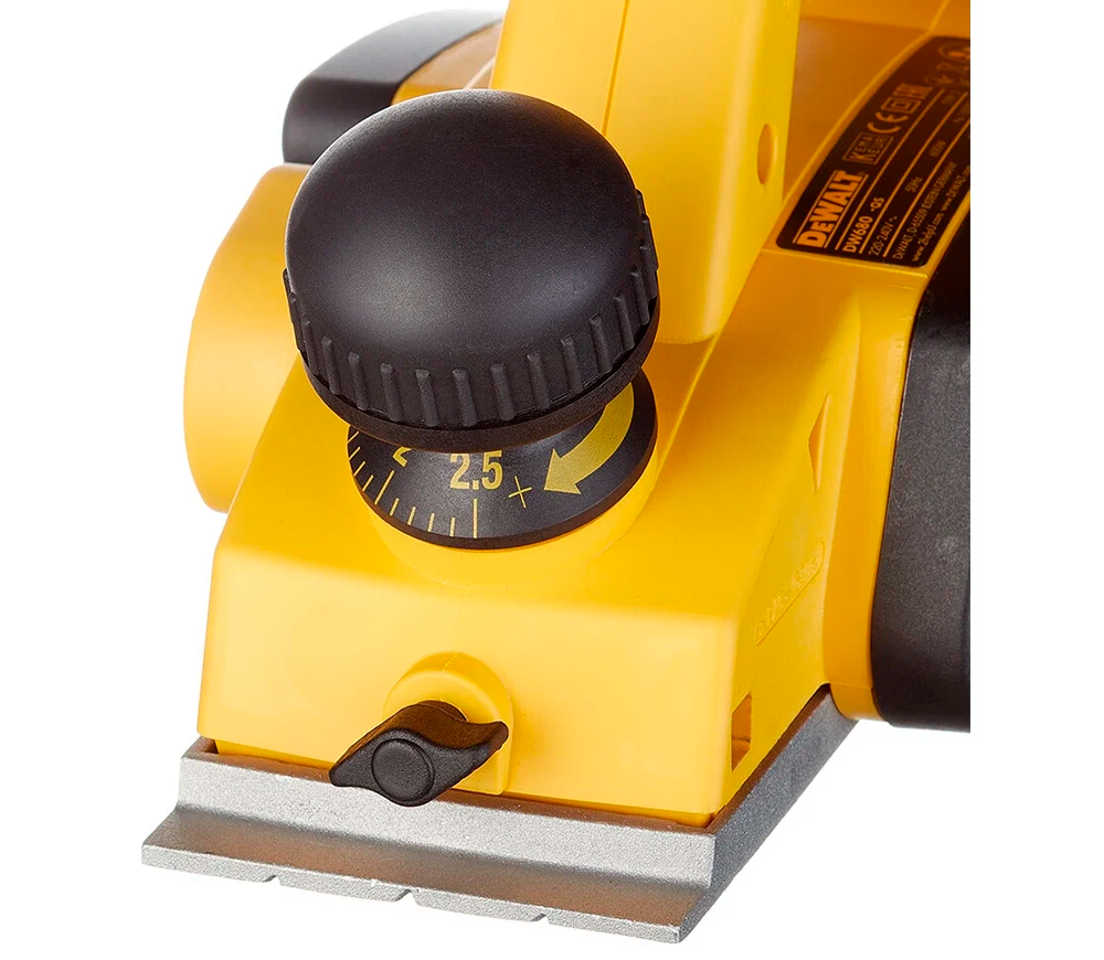 Рубанок DEWALT DW680 600вт 82мм photo 2