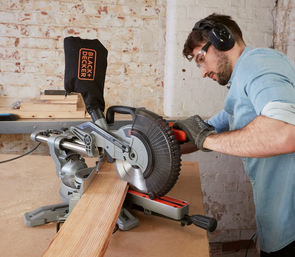 Fierăstrău  circular staționar BLACK&DECKER BES702-QS 1600w 216mm photo 0