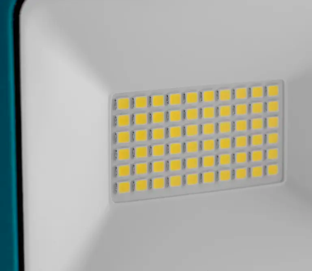 Фонарь строительный аккумуляторный RONIX 8607 2000лм 20В 2Ач photo 2
