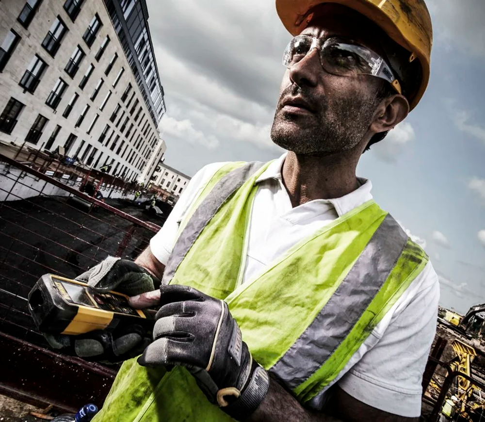 Дальномер DEWALT DW03101 100m IP65 photo 1