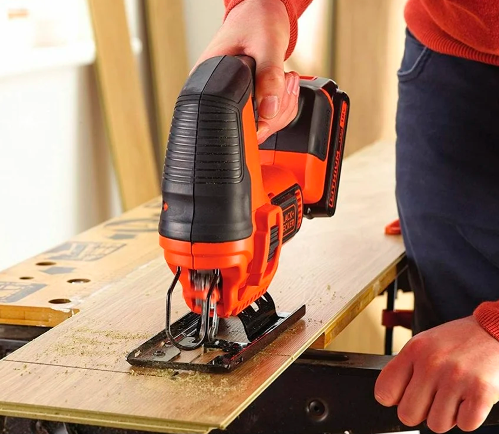 Лобзик аккумуляторный (без АКБ) BLACK&DECKER BDCJS18N-XJ 18В photo 3