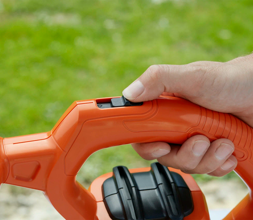 Воздуходувка электрическая BLACK&DECKER BEBLV260 2600вт 11700л/мин photo 4