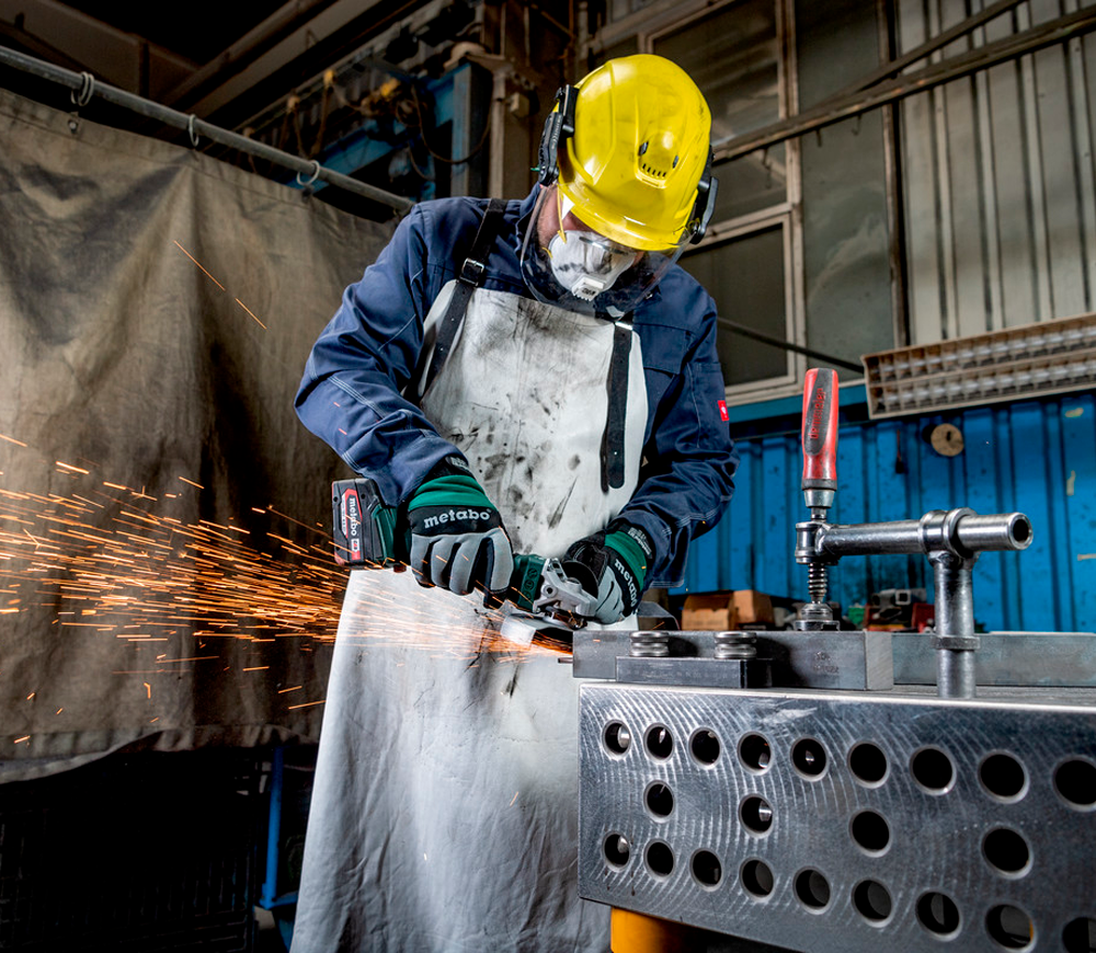 Угловая шлифмашина аккумуляторная METABO 602374850 125мм 18В photo 2