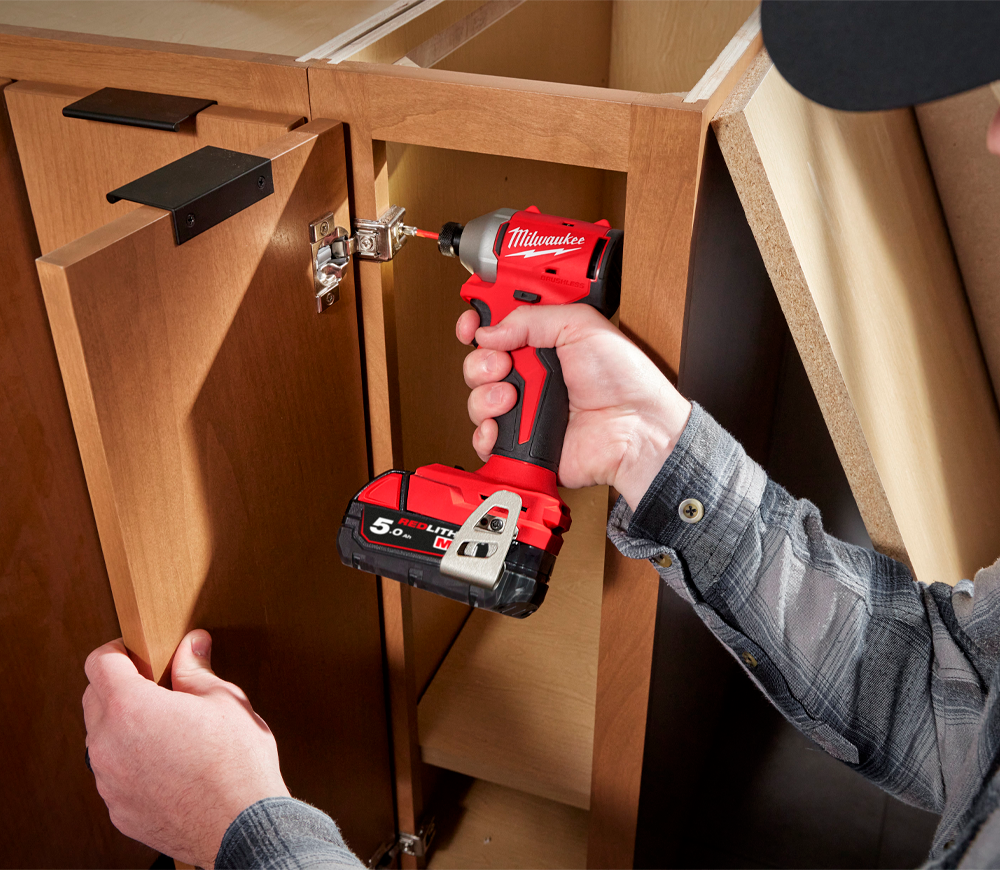 Șurubelnița cu acumulator сu impact (fără bat.) MILWAUKEE M18 BLIDR-0X 18V photo 3
