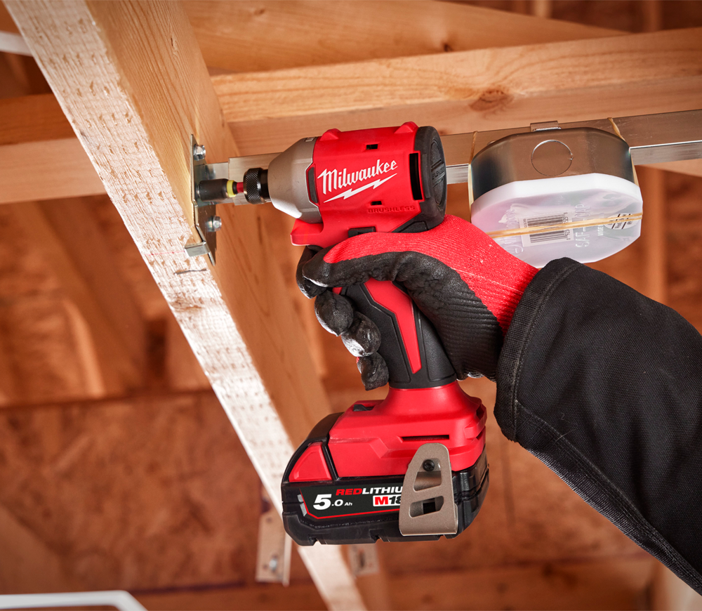 Șurubelnița cu acumulator сu impact (fără bat.) MILWAUKEE M18 BLIDR-0X 18V photo 1