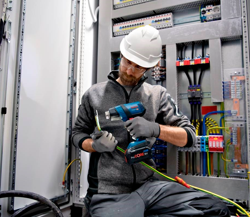 Suflantă de aer cald cu acum. (fără bat) BOSCH GHG 18V-50 500°C photo 1