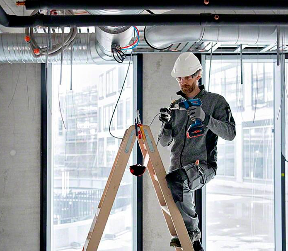 Suflantă de aer cald cu acum. (fără bat) BOSCH GHG 18V-50 500°C photo 4