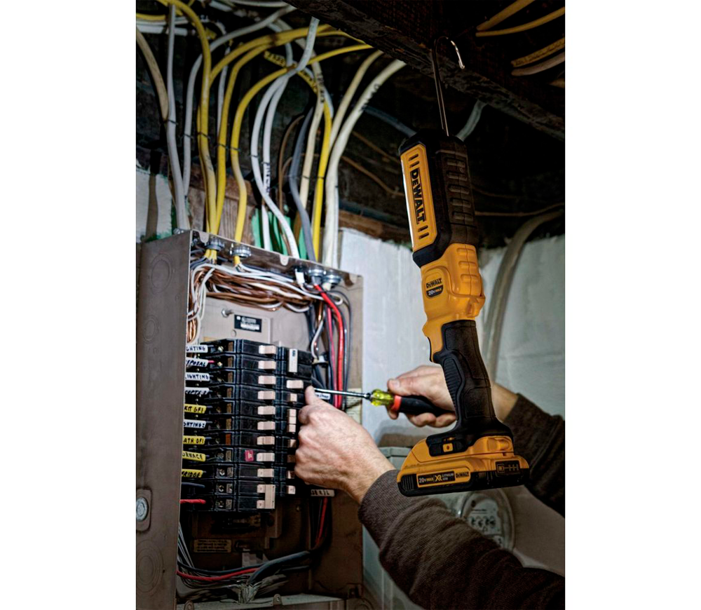 Lanternă construcții cu acumulator (fără bat) DEWALT DCL050-XJ 250/500lm 18V photo 4