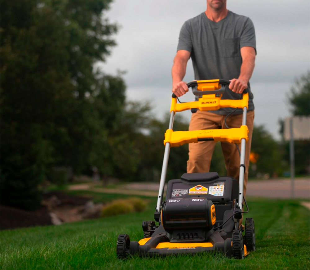 Газонокосилка аккумуляторная DEWALT DCMWSP156W2-QW 530мм 2x18В 8Ач photo 5