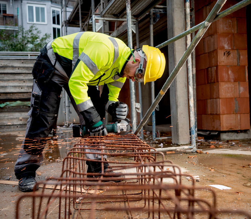 Угловая шлифмашина аккумуляторная METABO W 18 7-125 125мм 18В 4Ач photo 0