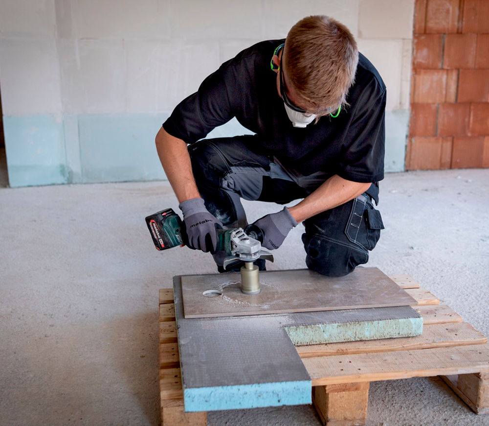 Угловая шлифмашина аккумуляторная METABO W 18 L BL 9-125 125мм 18В 4Ач photo 5