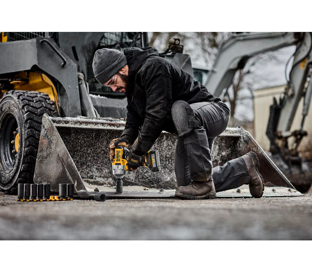 Гайковерт аккумуляторный 18В (без АКБ) DEWALT DCF961NT  2372Нм photo 5