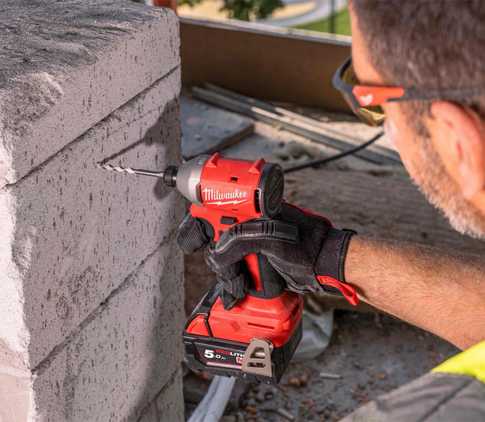 Набор аккумуляторных инструментов MILWAUKEE M18 BLCPP2B-502C 18В 5Ач photo 4