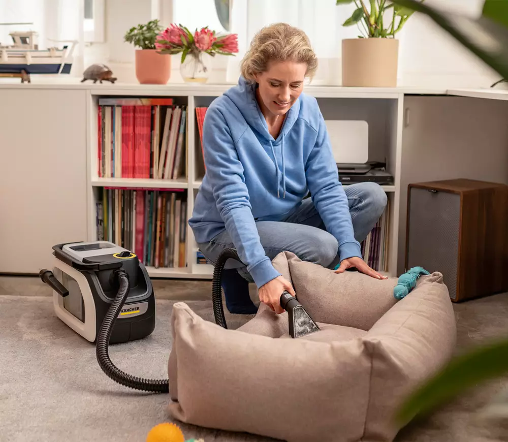 Aspirator cu acumulator сu curățare umedă (fără bat) 18V 184W 4.6L KARCHER SE 3-18 Compact Home Battery photo 1