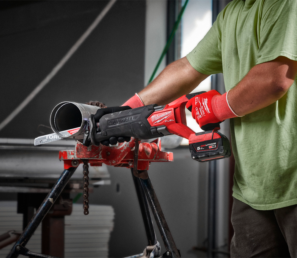 Сабельная пила аккумуляторная (без АКБ) MILWAUKEE M18 FSZ-0 18В photo 3