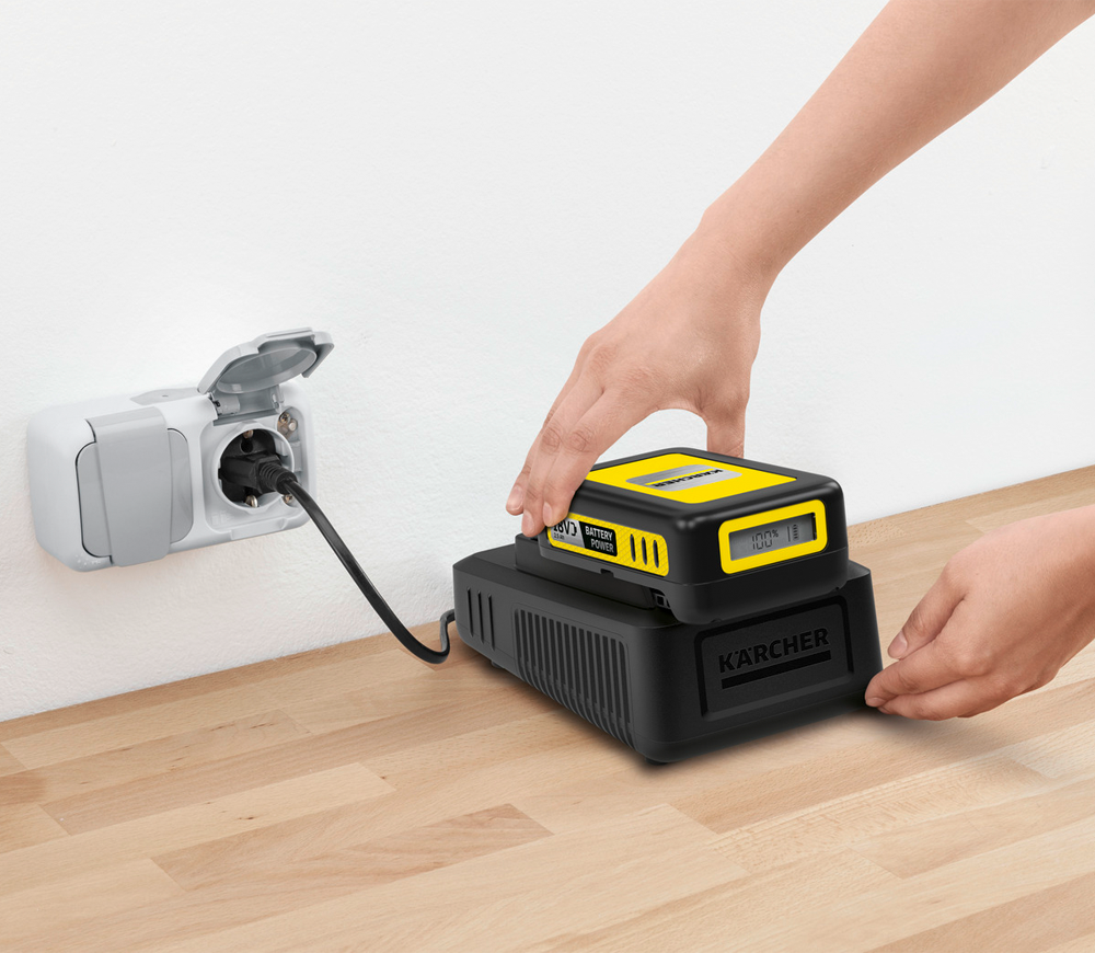 Набор зарядное устройство + аккумулятор KARCHER 2.445-062.0 55вт 18В 2.5A photo 0