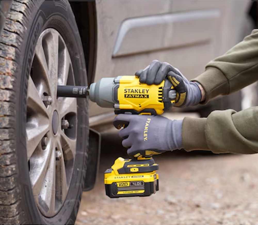 Гайковерт аккумуляторный STANLEY SFMCF940M1-QW  949Нм photo 3