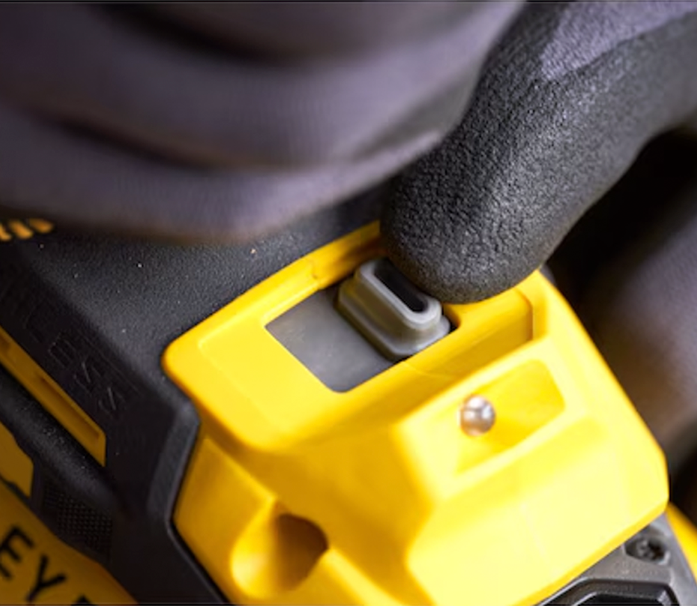 Гайковерт аккумуляторный STANLEY SFMCF940M1-QW  949Нм photo 4