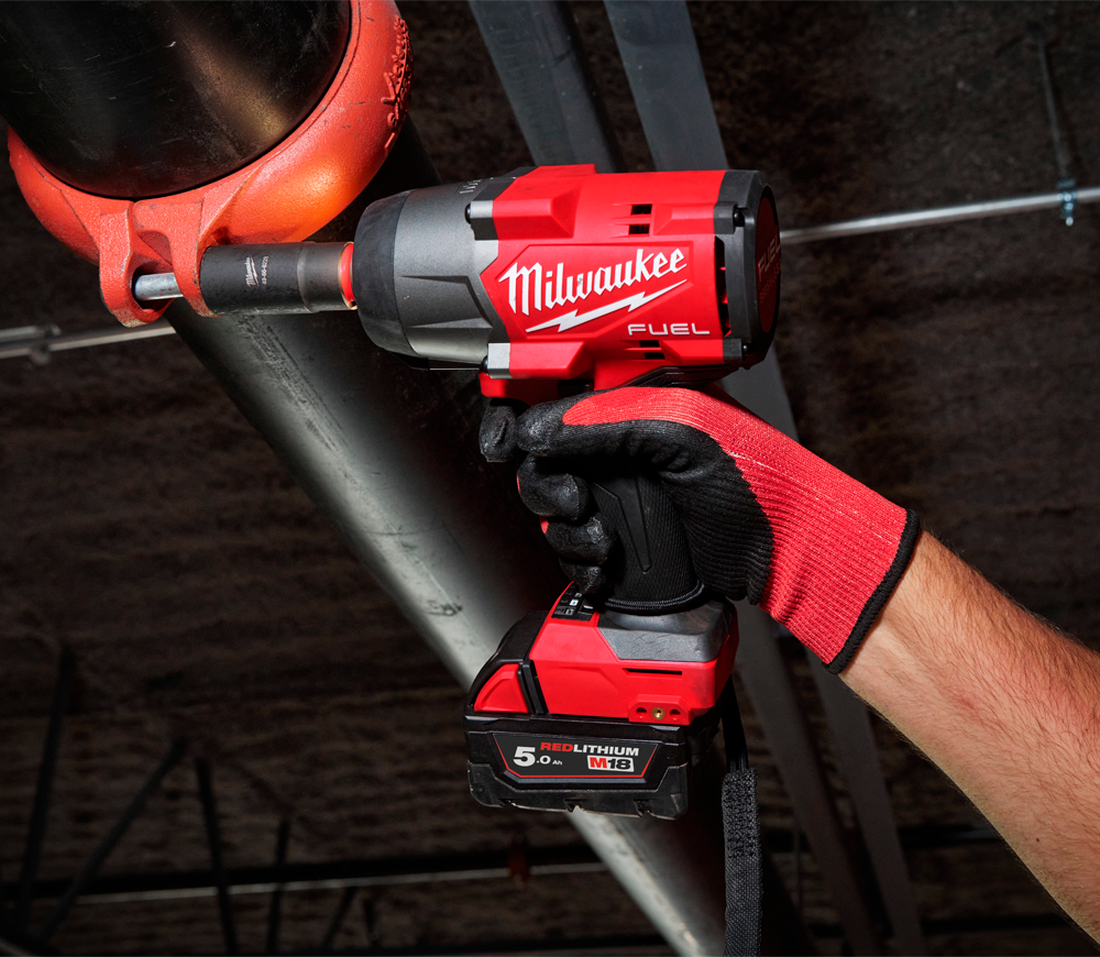 Гайковерт аккумуляторный 18В 5Ач MILWAUKEE M18 FHIW2F12-502X 2034Нм photo 2