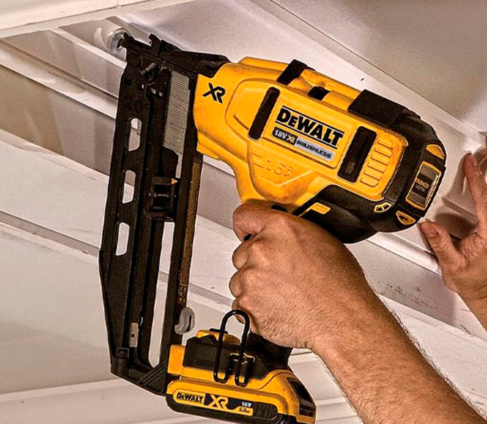 Набор аккумуляторных степлеров DEWALT DCK246P2T 18В 5Ач photo 5