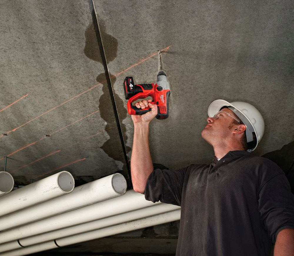 Перфоратор аккумуляторный MILWAUKEE M12 H-202C 0.9Дж 12В 2Ач photo 2