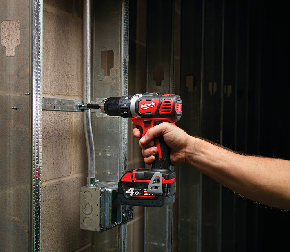Mașină de înșurubat cu acumulator (fără bat.) MILWAUKEE M18 BDD-0 18V photo 1