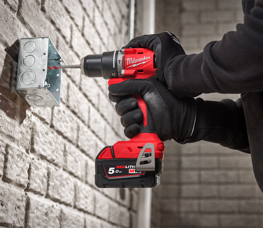 Mașină de înșurubat cu percuție cu acum. (fără bat) MILWAUKEE M18 BLPDRC-0 18V photo 2