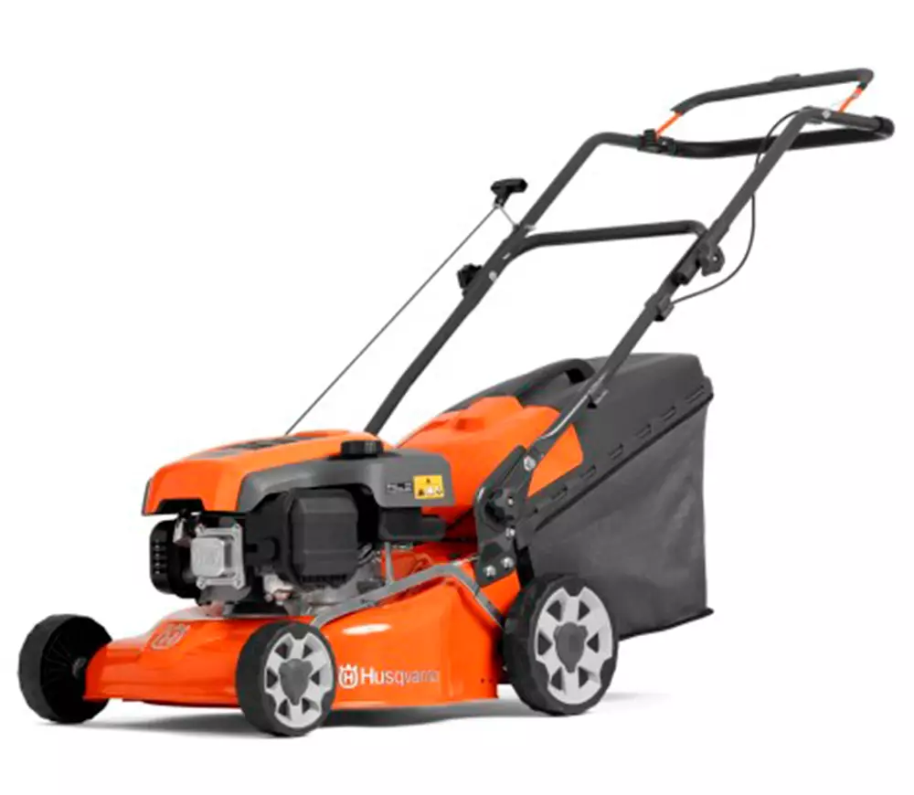 Газонокосилка бензиновая Husqvarna LC 140P 400мм 2.65лс photo 0