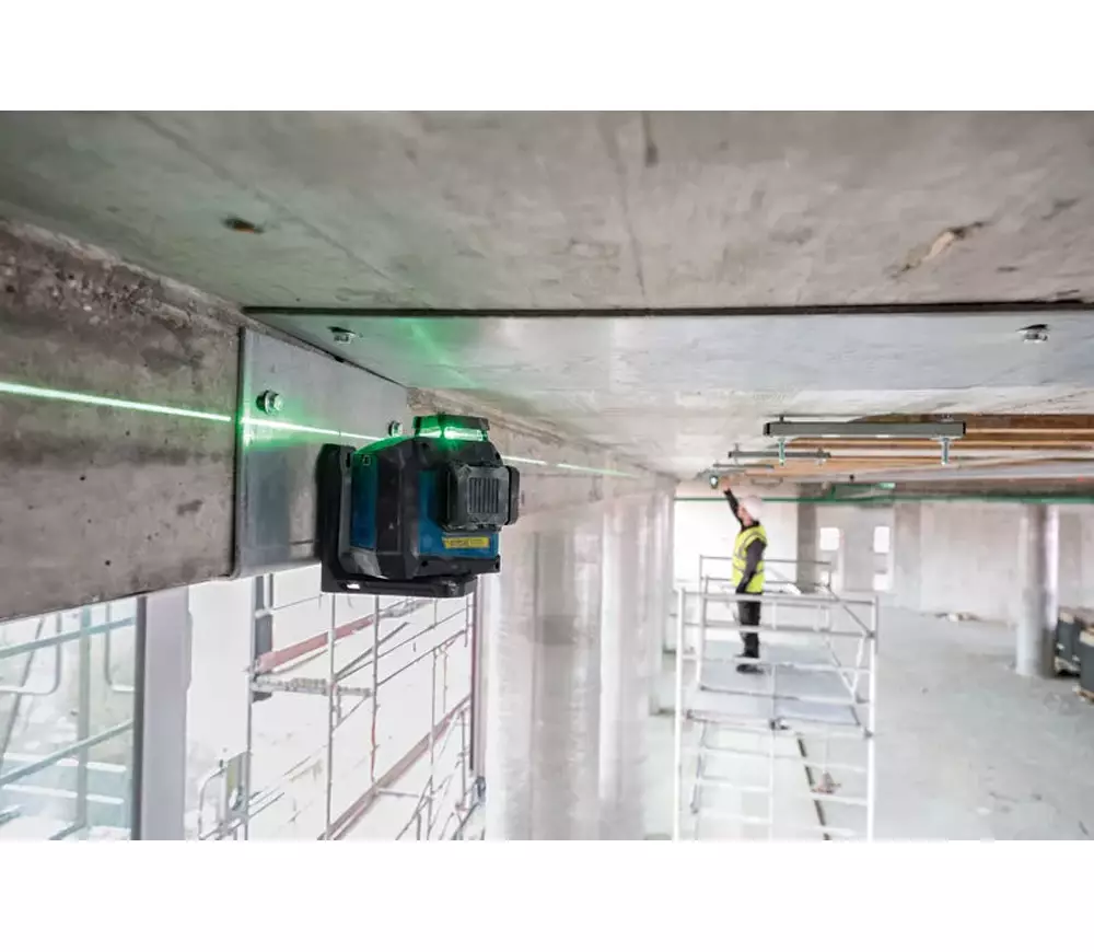 Лазерный уровень BOSCH GLL 80-33 G 3луча 30m photo 3