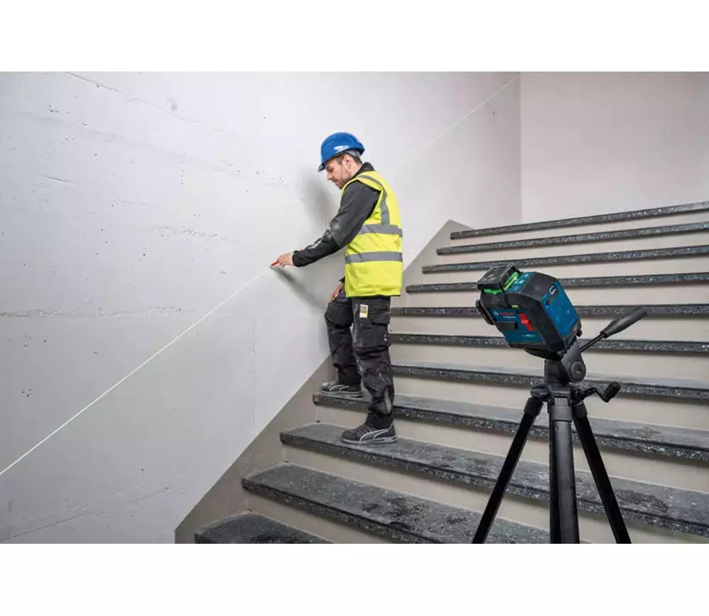 Лазерный уровень BOSCH GLL 80-33 G 3луча 30m photo 5