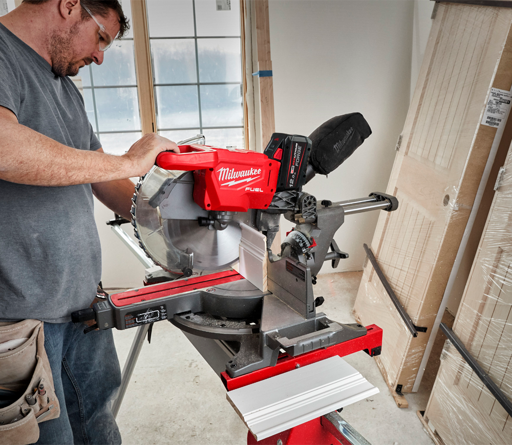 Торцовочная пила аккумуляторная 18В 12Ач MILWAUKEE 4933499181 305мм photo 3