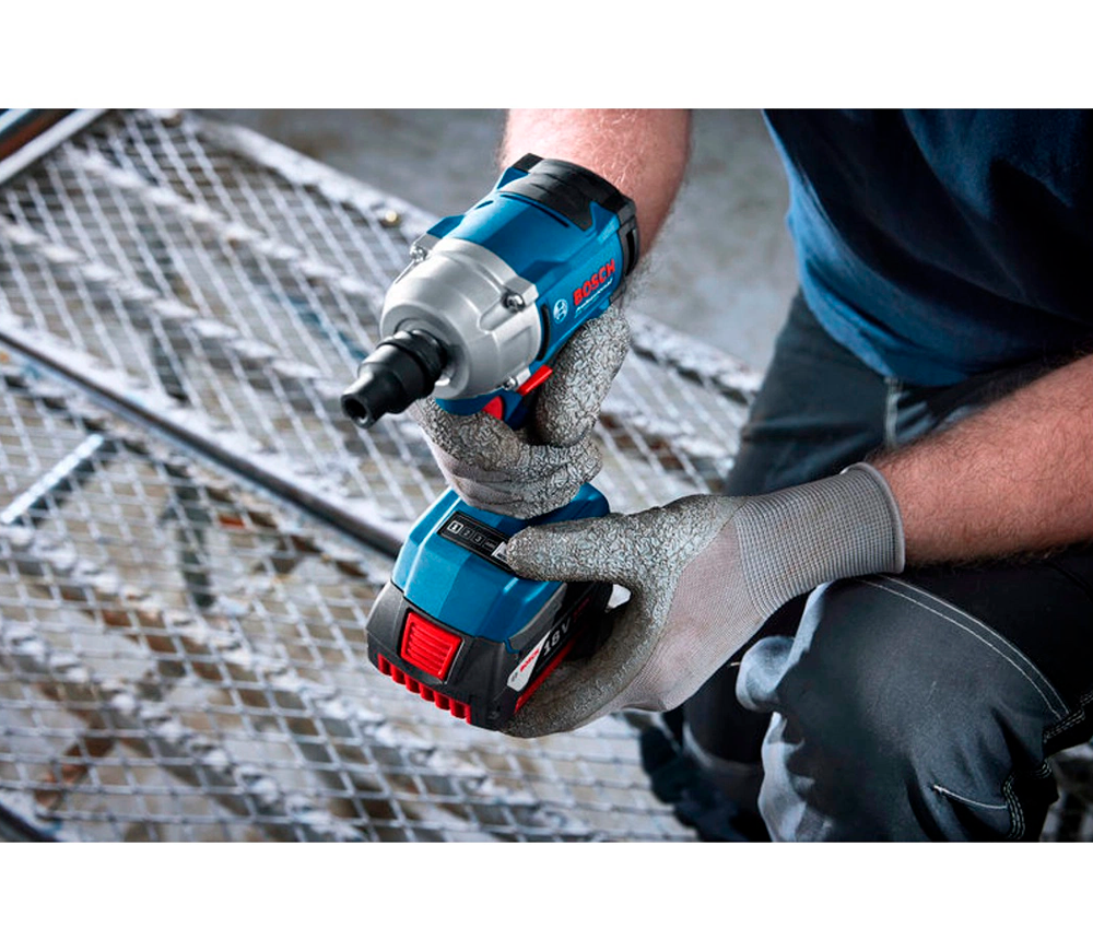 Гайковерт аккумуляторный BOSCH GDS 18V-350 18В 4Ач 350Нм photo 1