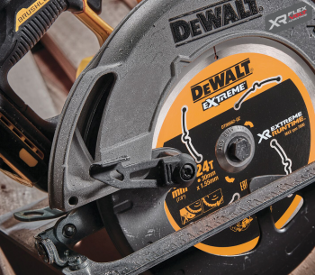 Дисковая пила аккумуляторная (без аккумуляторов) DEWALT DCS573NT 190мм 54В photo 5