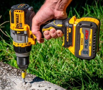 Шуруповерт аккумуляторный DEWALT DCD999T1-QW 18В 6Ач photo 7