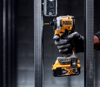 Шуруповерт аккумуляторный DEWALT DCF850D2T-QW 18В 2.0Ач photo 5