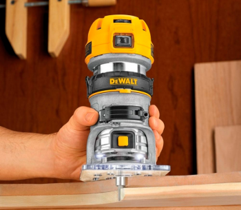 Фрезер DEWALT D26200 900вт photo 3