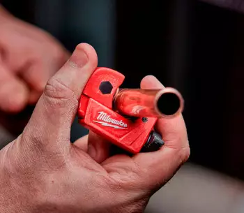 Резак для труб из металла MILWAUKEE 48229258 3-22мм photo 2