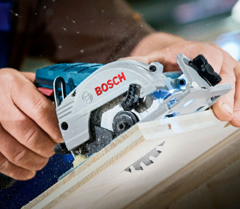 Дисковая пила аккумуляторная (без аккумуляторов) BOSCH GKS 12V-26 85мм 12В photo 2