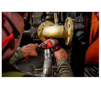 Угловая шлифмашина аккумуляторная MILWAUKEE M18FSAG125XB 125мм 18В 5Ач photo 2