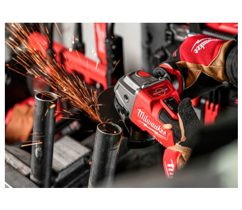 Угловая шлифмашина аккумуляторная MILWAUKEE M18FSAG125XB 125мм 18В 5Ач photo 1