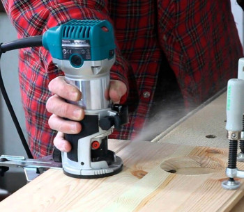Mașină de frezat MAKITA RT0702CX2 710w photo 9