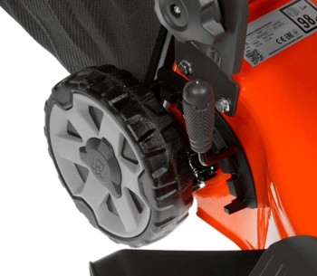 Газонокосилка бензиновая Husqvarna LC151 510мм 3.54лс photo 4