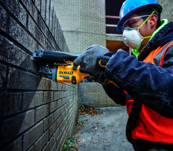 Угловая шлифмашина аккумуляторная (без аккумуляторов) DEWALT DCG418N-XJ 125мм 54В photo 2