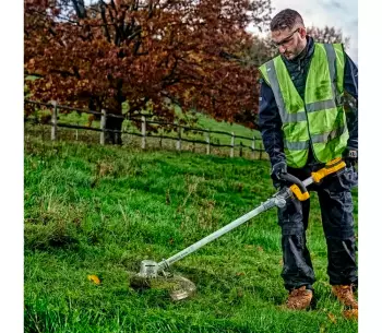 Trimmer cu acumulator (fără bat.) DEWALT DCMST561N 18V photo 3