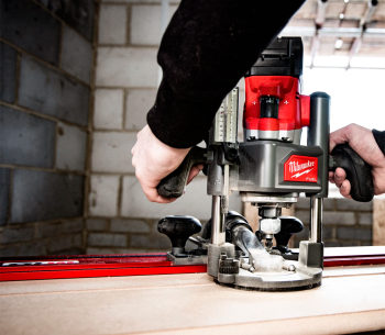 Фрезер аккумуляторный MILWAUKEE M18 FR12KIT-0P 35мм 18В photo 2