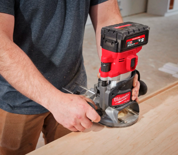 Фрезер аккумуляторный MILWAUKEE M18 FR12KIT-0P 35мм 18В photo 3