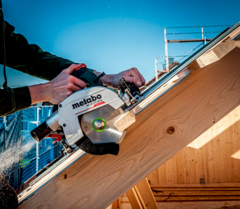Дисковая пила аккумуляторная (без АКБ) METABO KS18 LTX 66 BL 165мм 18В photo 3