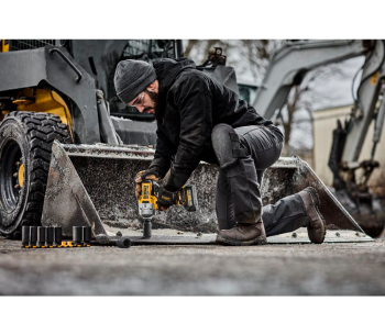 Гайковерт аккумуляторный 18В (без АКБ) DEWALT DCF961NT  2372Нм photo 5