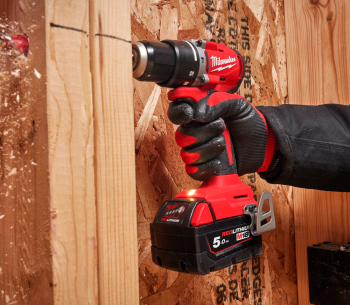 Mașină de înșurubat cu percuție cu acum. MILWAUKEE M18 BLPDRC-422C 18V 2+4Ah photo 3